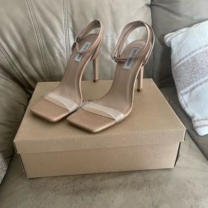 Steve Madden Beige Heels